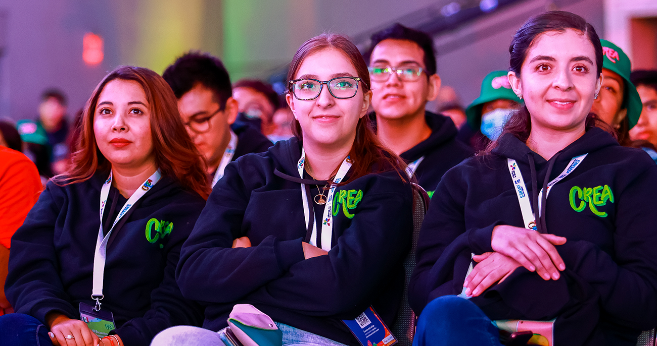 Jóvenes durante el VII Encuentro de la Alianza del Pacífico